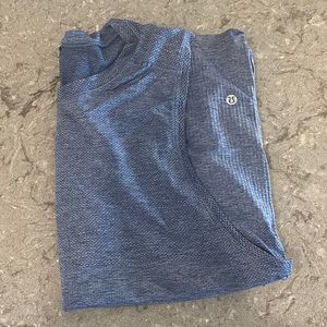 Men’s Lululemon tank